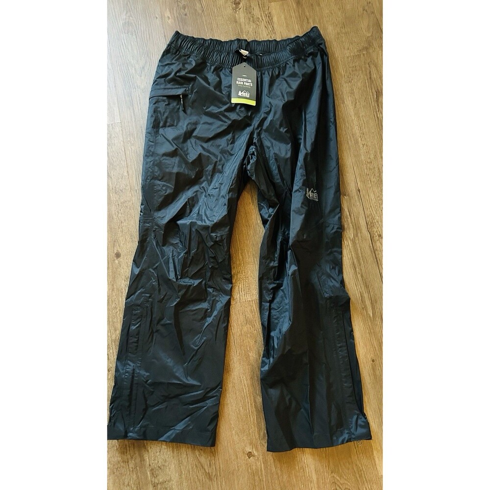 REI CO-OP Essential Black Windpants Rain Pants Mens M SHORT New With Tags